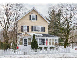 8 Maple Street