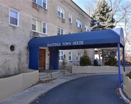 445 Broadway #2R
