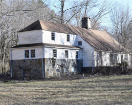 11 Tower Hill Road