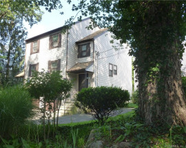 40 Howard Avenue #A2