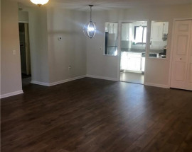 550 Darling Street #5C