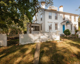 77 Waterside Lane
