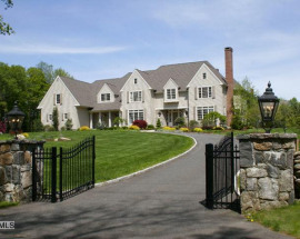 16 Spectacle Lane