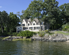 4 Shore Road