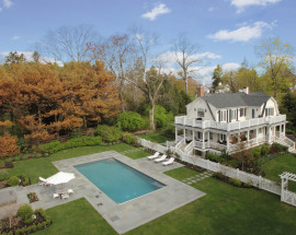 900 Forest Avenue