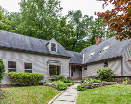 383 Lake Road