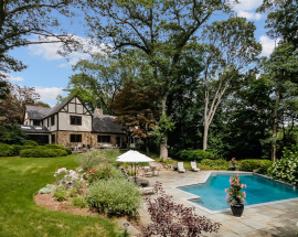12 Iron Gate Hill