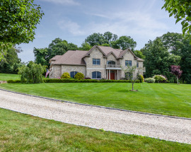 22 Carriage Lane