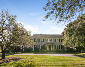 15 Carriage Road