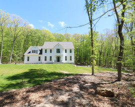 115 Honeysuckle Hill Lane