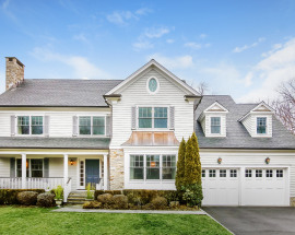 13 Hook Road