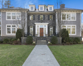 8 Grove Avenue