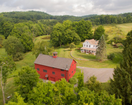 153 Two Town Rd