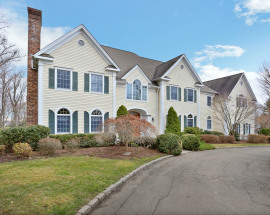 18 Pine Ridge Road
