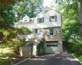 8 Brook Place