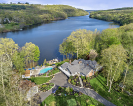 26 Hidden Brook Drive