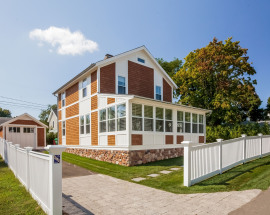 88 Lee Way