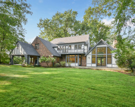 27 Lake Road