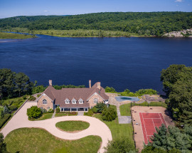 25 Brockway Ferry Road