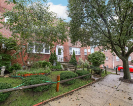 17 Leewood Circle #5L