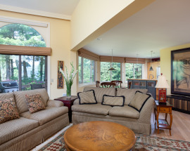 23 Hawthorne Rd #14B