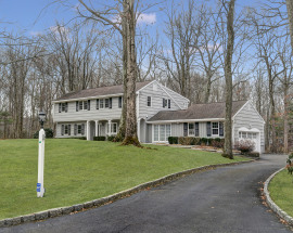61 Braeburn Drive