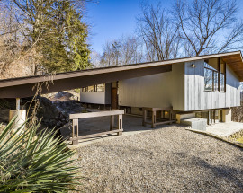 20 Spring Valley Road