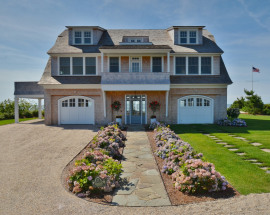 6 Mohegan Avenue