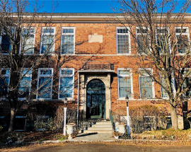 20 Whippoorwill Road East #1F