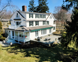 4 Grove Avenue