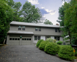 10 Lundy Lane