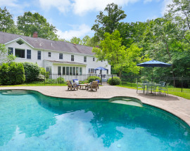 312 Shrub Oak Lane