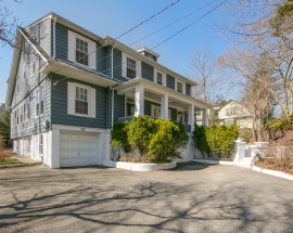 385 Ardsley Road