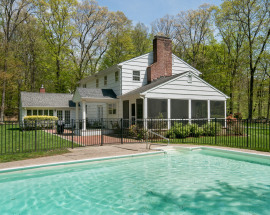 128 Jonathan Road