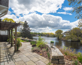 20 Riverhead Lane