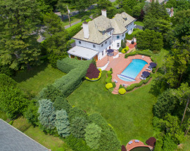 30 Penn Boulevard