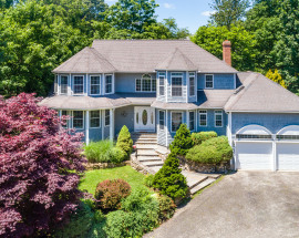 4 Gaylea Drive
