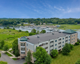 60 Maple Street #32