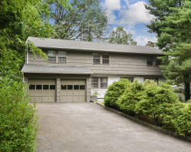 10 Lundy Lane