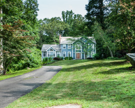 8 Aspen Lane
