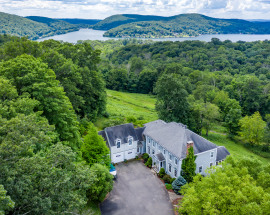 293 Lake Road