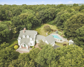 3 Applewood Common