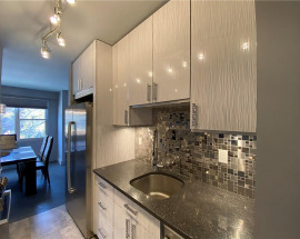 230 Garth Road #4H1