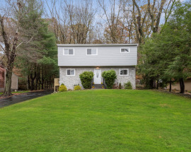 68 Greenwood Lane