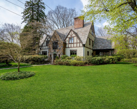 33 Glen Eagles Drive