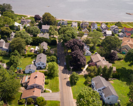 7 Maple Avenue