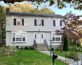 11 Lundy Lane