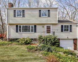 76 Pelham Lane