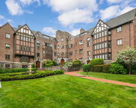 6 Davis Avenue #C11