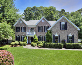 270 Acorn Lane
